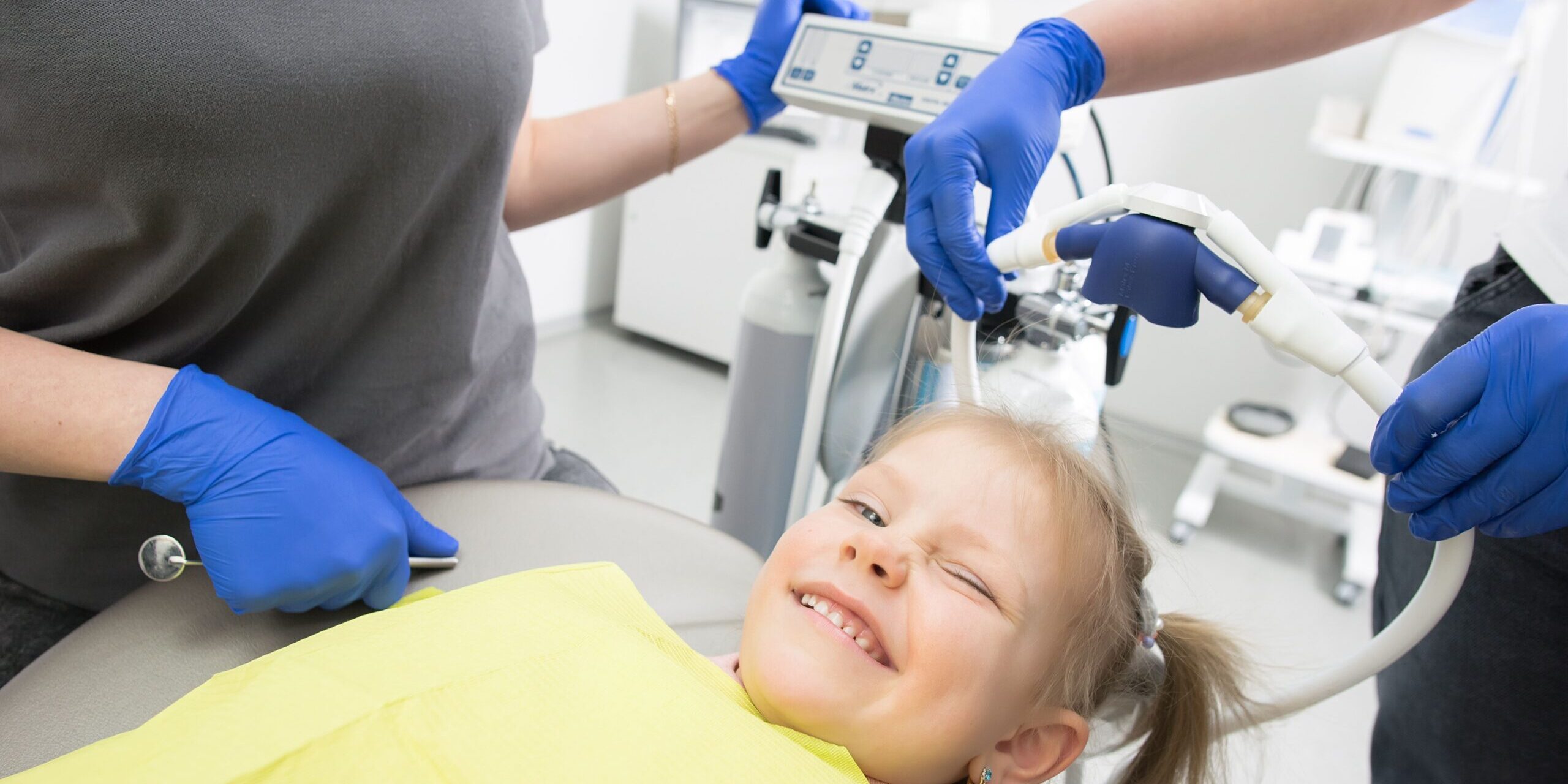 pexels-mm-dental-56682202-8260438 (1)